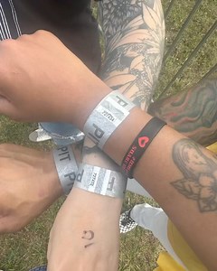 22K views · 342 reactions | Foo Fighters • EverythingOrNothingAtAllTour2024 Coastal Credit Union Music Park Raleigh NC https://www.instagram.com/p/C6sb4i0sT6M/?igsh=MzRlODBiNWFlZA== | Foozie's Foo Fighters News | Facebook