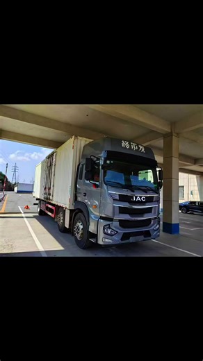 JAC GALLOP | 270HP | 9.6M 3-Axle Box Truck 🚛 Just arrived – December 2022 JAC GALLOP. ✔ 270HP 6-cylinder engine ✔ 9.6M box body – large cargo capacity ✔ 3-axle configuration for better load capacity ✔ Strong and stable chassis ✔ Clean condition and ready to work Reliable, practical and built for logistics transport. Looking for a strong 9.6M box truck with good load capacity? 👀 DM me for full video and details. #JAC #GALLOP #270HP #9Point6Meter #BoxTruck