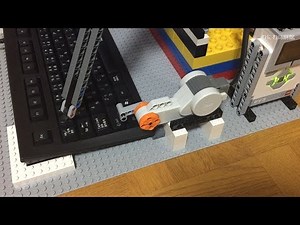 【Amazing LEGO Machines】Automatic programming by manipulating the keyboard with LEGO [munimuni]