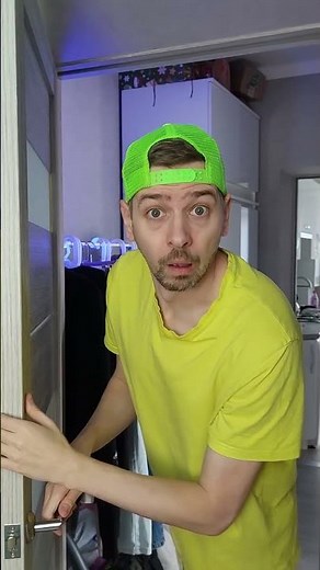 Creepy Doll dancing 😨