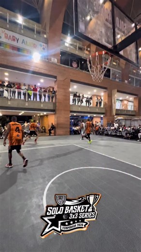 Sólo Basket | FIBA 3x3 on Instagram: "¡Comenzó la temporada 2026 de @solobasket3x3 y de qué manera! Queremos agradecer a Dios en primer lugar, por permitirnos seguir haciendo los que nos apasiona. Nuestro más sincero agradecimiento al Presidente de la Federación @hanthonycoello por facilitarnos la cancha oficial de 3x3. Su gestión hizo posible que viviéramos un torneo de nivel profesional. ¡Gracias por impulsar el talento local! Queremos expresar nuestro más profundo agradecimiento al @plazalas