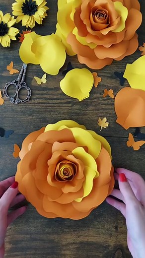 Fall-Inspired Paper Rose Crafting Process | DIY Home Decor Ideas