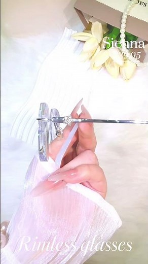 Sienna | Sparkly Rimless Glasses with Delicate Glitter Edge Details #aesthetic #glass #fashion