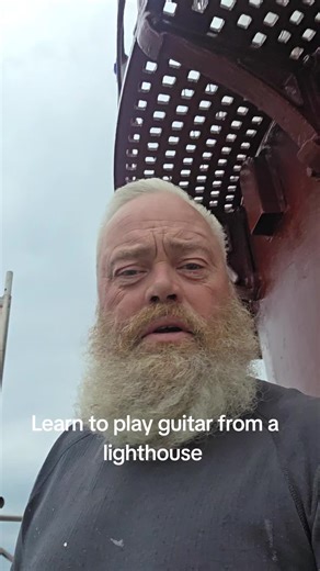 Here I tell you how to play 4 easy riffs on the guitar. These riffs are riffs you can even play at the guitarshop without getting kicked out. If you want to rock'n roll you definatly need to know these riffs. #learnontiktok #inspiration #fyr #fyp #guitar
