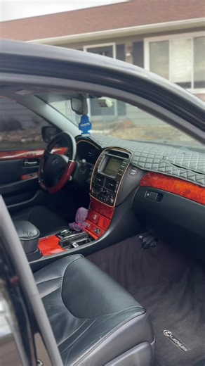 Exploring the Lexus LS430: Features and Performance