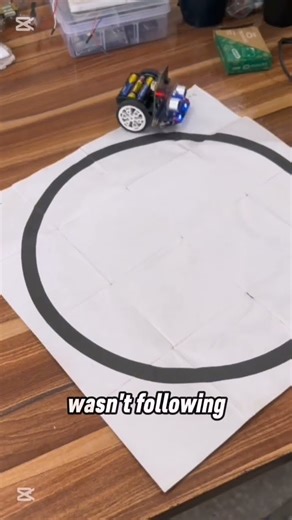 Line Following Robot I In Action. #RoboticsShorts #LineFollowerRobot #STEMShorts#Coding #Microbit