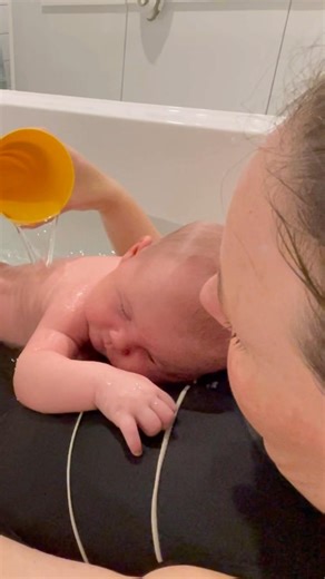 Baby Falls Asleep In The Bath #baby #newborn #bathtime #parentingtips #babyswimming