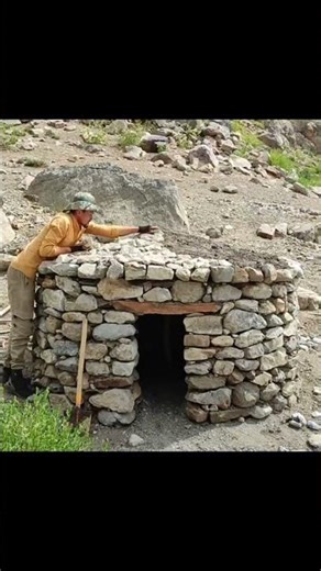 Construction of a shepherd's house