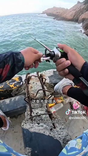 Discover the Giant Hairtail Fish: A Fishing Adventure