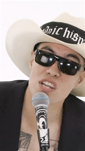 Those loco Latinos in Manic Hispanic (@grupomanichispanic) first tackled a reworking of Rancid’s Timebomb, are back to complete their ska double A side release with The Specials A Message to You, Chunti. You can pick up the 7” release from @smelvisrecords and stream the full song on all your regular streaming services. Let us know what you think if the track below! 👊🏽🖤🤍 #ska #thespecials | Ska Punk Daily