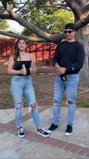 1M views · 10K reactions | Interior Design Tips For Buying Upholstered Furniture: RUB COUNT (+Why It’s Important)  #interiordesign #interiordesigntips #homedecor #decorating #designtips #designtok #decortok #homedesign #decor #hometips #reels #amazing #funny #family #happy #diy | Jackor | Facebook