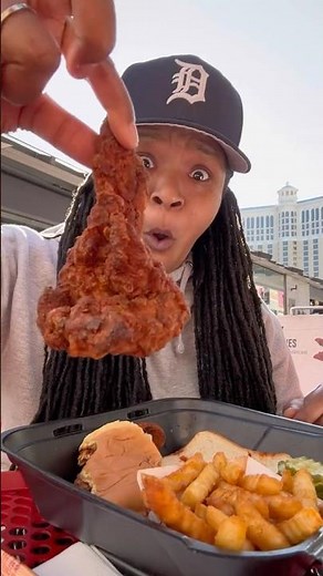 I Tried Dave's Hot Chicken In Las Vegas ( 2023 )
