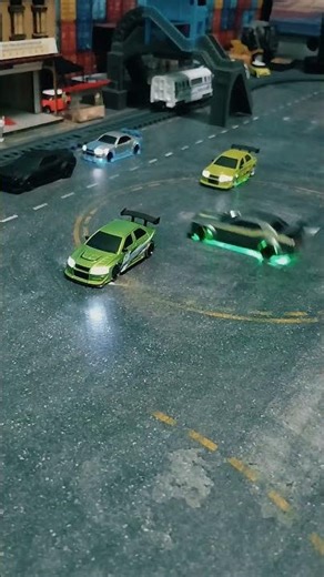 Turbo Racing C65 – perfect? drift entry between two cars attempt (s)...