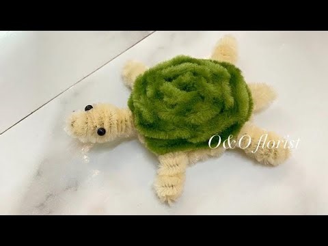 Wow! DIY pipe cleaner turtle cute