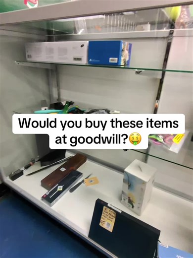 POV Checking the glass at goodwill 👀. You never know what your going to find 💰#goodwillfinds #electronicsreseller #thrift #CapCut