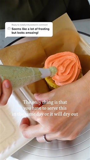 a little bit less frosting 🧁 😊🌸 | Sugarologie101