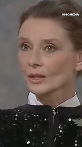 "I don't know what to tell you"... Audrey Hepburn was to be interviewed for her humanitarian work, but they started with an inappropriate question… However, Audrey was as gentle as ever and she responded as if nothing had happened. | Icons