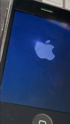 iPhone 3GS setup in 2024 #apple #technews #tech #iphone #followme #iphone15pro #travel #adventure