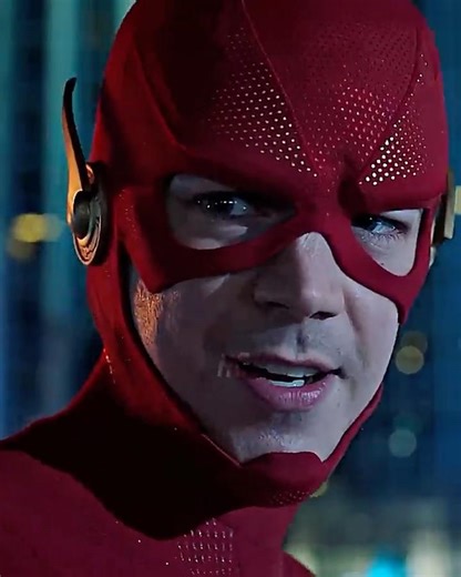 The Flash instantly becomes an old man #shorts