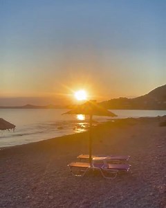 Sunset 🌇 This beach ☀️ in close to Athens Greece 🇬🇷🫶🌇🇬🇷 | Hellenic World