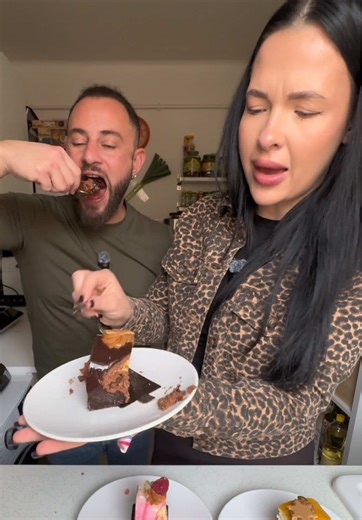 Découverte de la bûche de Noël pour la première fois !