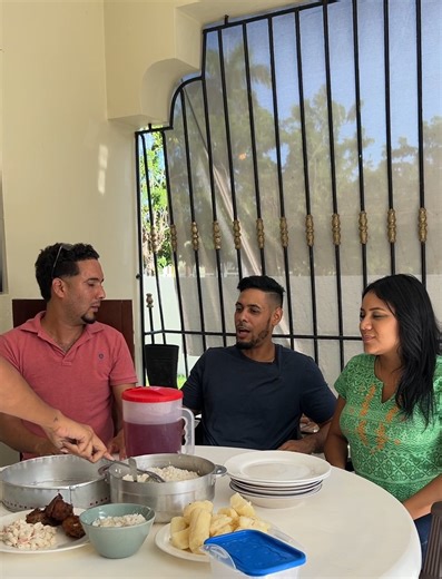 1.2M views · 18K reactions | Le quitaba la comida a su vecina para que el esposo pensara que ella cocinaba bueno | Enlaces de Vidas | Facebook