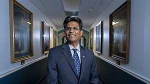 New chancellor takes helm at UNCW