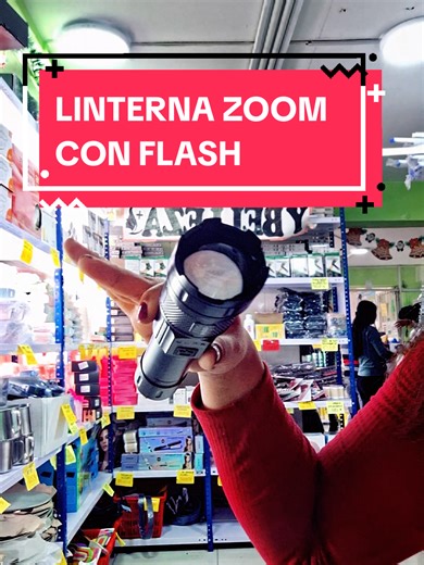 Linterna Zoom con Flash: Ideal para Camping