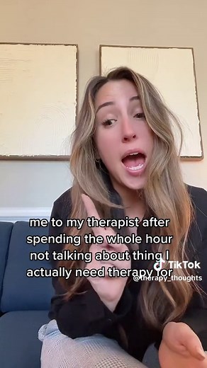 Maddie | trauma therapist on TikTok