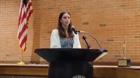 Dartmouth's all-time leading scorer caps off career by being named Dave Cowens winner