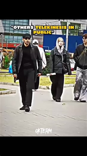 uktamov_edit🌓 on Instagram: "1997년 개봉한 영화 Titanic은 잭과 로즈의 운명적인 사랑을 통해 비극 속에서도 오래 남는 감정의 깊이를 보여주는 작품입니다. 화려한 연출보다 인물의 감정에 더 집중한 제임스 카메론 감독의 스타일은 지금 다시 봐도 묘하게 가슴을 울리죠. 배가 침몰하는 장면이 아닌, 두 사람이 서로를 바라보던 순간들이 더 강하게 기억에 남는 영화이기도 합니다. 이 감정을 완성해주는 곡이 바로 셀린 디온의 *“My Heart Will Go On”*입니다. 처음 들으면 잔잔한데, 어느 순간 자연스럽게 가슴이 벅차오르는 느낌을 줍니다. 특히 후반부의 고조되는 보컬은 영화 속 잭과 로즈의 마지막 장면과 겹쳐지면서 괜히 마음이 서늘해지기도 하고요. 많은 분들이 “이 노래가 나오면 왜 그 장면이 자동으로 떠오르는지 모르겠다”고 말하는데, 그만큼 영화와 음악이 자연스럽게 얽혀 있는 곡입니다. 1998년 아카데미 주제가상을 비롯해 여러 상을 휩쓴 건 단지