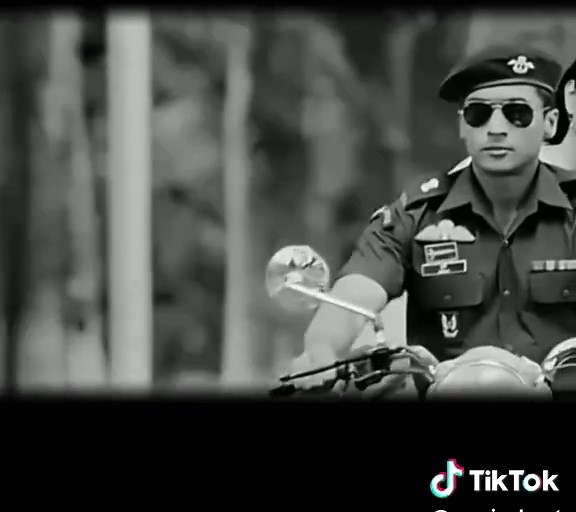 MUSIQ_BEAT❤️‍🩹 (@musiq_beat) - Imai Irandum Thani Thani: Tamil Love Song