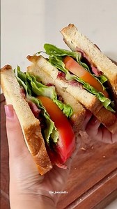Bacon Lettuce Tomato (BLT) Sandwich 🤤 #sandwichrecipe #breakfastinspo #breakfast #sandwich #bacon