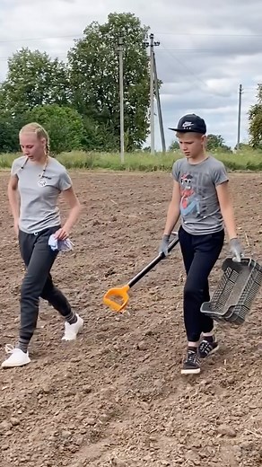 905 reactions · 8 comments | The search begins! Volunteers join...