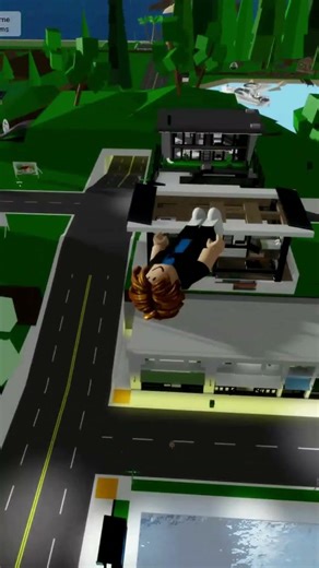 How to fly in brookhaven? 😦 #bacon#howtoflyinbrookhaven#brookhaven#fly#roblox#shorts#teachs#baconfly