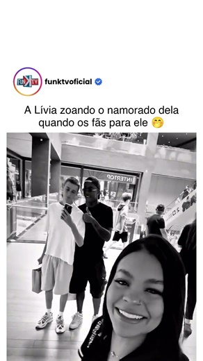 AInda bem que não é ciumenta kkk