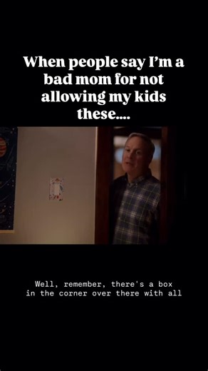 Sarah | Holistic Nomad | Relatable Mom of 5 on Instagram: "It’s not just the smartphone, the tablet or the obvious things. We have smart TVs now, Alexa, google whatever it’s called & even glasses you can stay completely locked in to the Cyber world…. 🌏It’s literally ANOTHER world… and our kids don’t need access to it. 🤷🏼‍♀️Yes there are benefits, but there is no need for an unsupervised constant access to it. And the benefits DO NOT outweigh the damage, the permanent damage at that. They can’