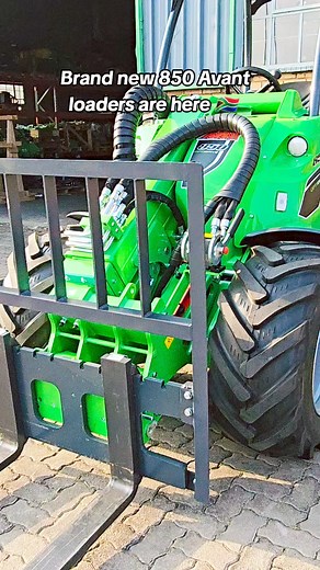 106K views · 357 reactions | New 850 loaders in stock! #avantloader #miniloader #compactloader #1ton | AVANT SA | Facebook