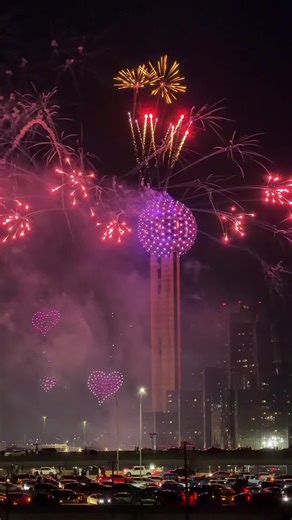 Just like that, we say goodbye to 2025 👋🏽 #nye #dallas #reuniontower | Dallas New Year 2026