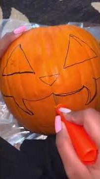 Making A Spooky Halloween Cat Pumpkin!
