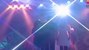 1.3M views · 10K reactions | Disana Menanti Disini Menunggu ~ Amir Ukays vokal lama suara lagi sempoi menusuk dijiwa | Lagu-Lagu Rock Kapak jiwang Sempoi | Facebook