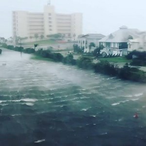 Hurricane Sally impacts across Pensacola, Florida this morning! Permisison: Darcy Rostenbach | Live Storm Chasers