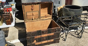 How We Made $1,305 in One Weekend Selling Flea Market Items