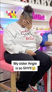 Vocal Coach Tries To Get Her SHY SISTER To SING!!?🤣😮🎶