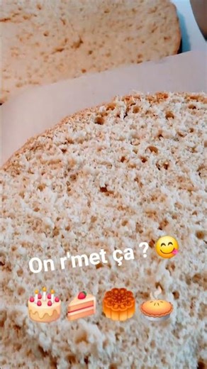 Simone's in the kitchen! #cooking #french #food Vanilla sponge cake and light chocolate mousse ga...