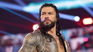 When did Roman Reigns break his nose?