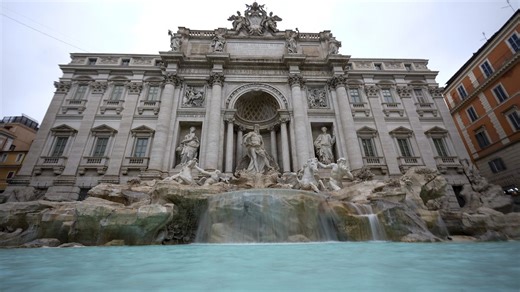 Korlátozzák a turisták számát a Trevi-kútnál, belépőt is kell fizetni