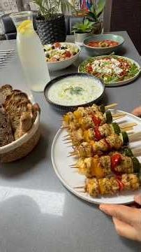 Greek-style marinated chicken skewers: a pure delight! 🇬🇷😍#cooking #chicken #airfryer