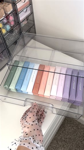 @bless.notes on Instagram: "Let’s pack the BROWN mystery box 🤎 A little magic, a little depth, and the perfect vibe. Everything you need, wrapped in brown and ready to go ✨ Link in bio 🤎 #asmrpacking #stationerylover #packingorders #deskinspiration #smallbusniess"