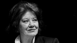 Anne Perry nie żyje. Zabiła, sprzedała miliony książek, a jej historia była nominowana do Oscara